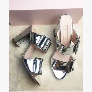 Avec Les Filles Shiny Silver Mules